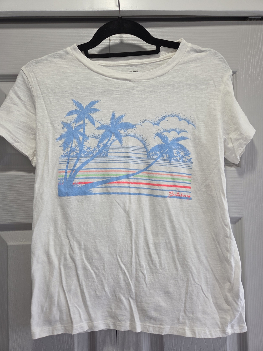 Lot Of 3: Billabong White Tee, Hollister Tank, AEO Tank